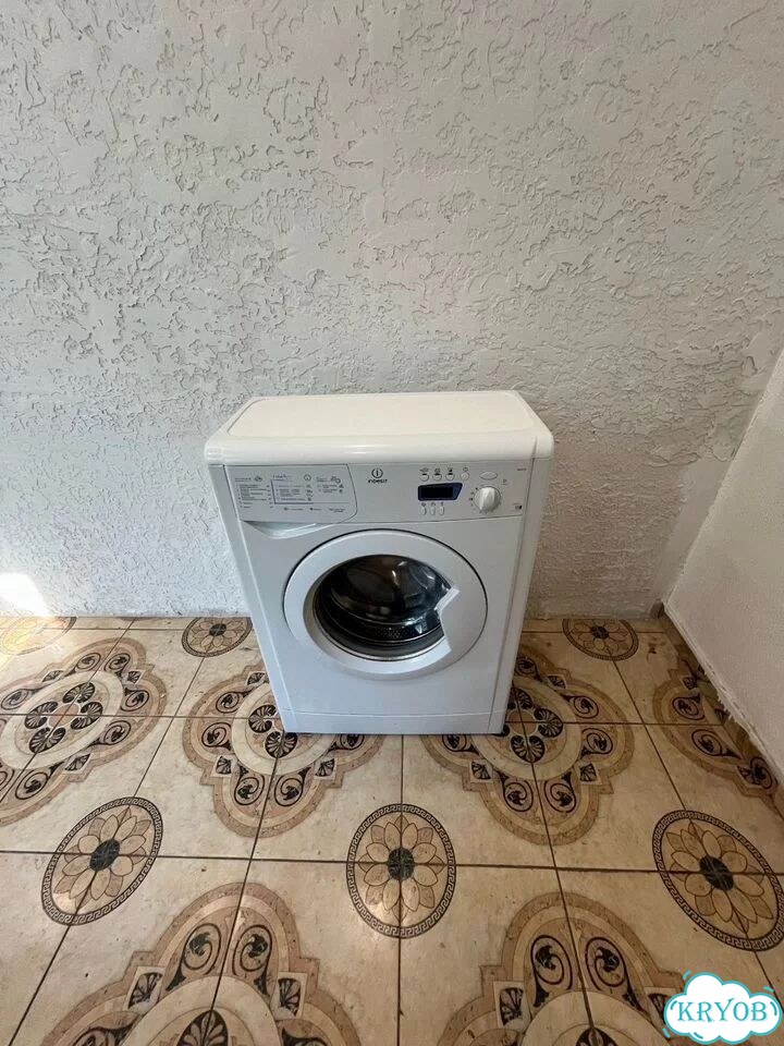 Стиральная машина indesit узкая фото 3