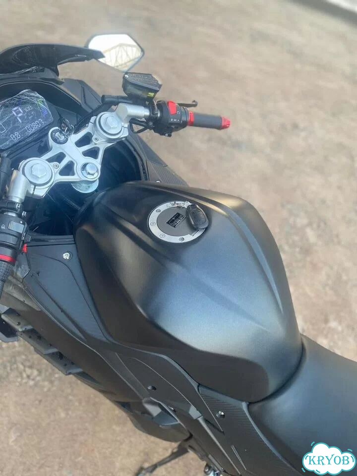 Ducati Panigale V4 S, 2026, 1 км фото 8
