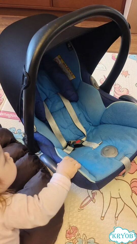 Автолюлька maxi cosi с базой isofix фото 1