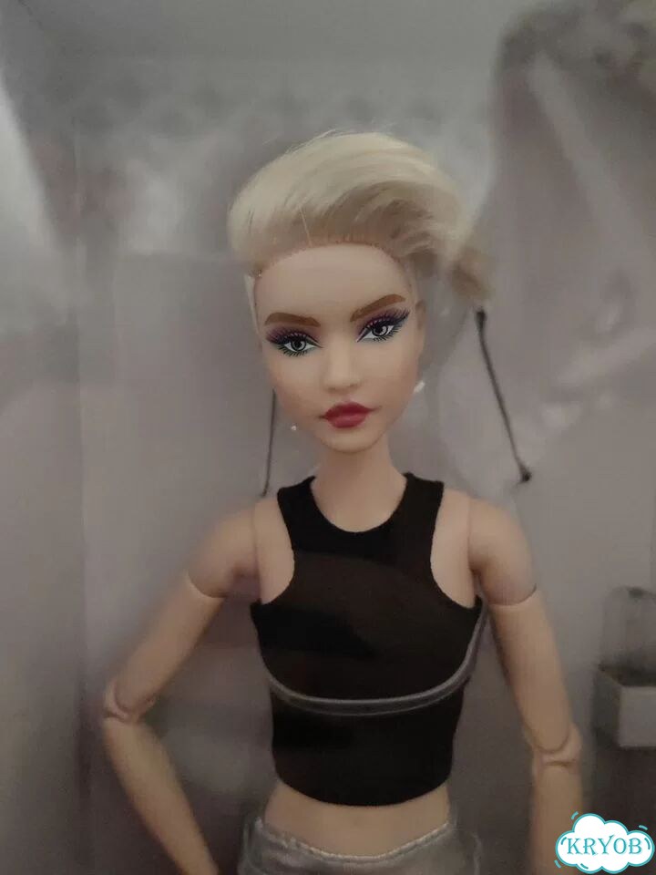 Barbie looks фото 1