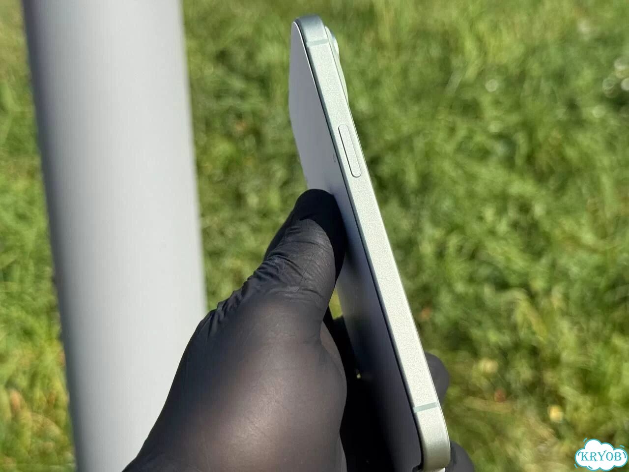 iPhone 15, 128 ГБ, 1 SIM фото 3