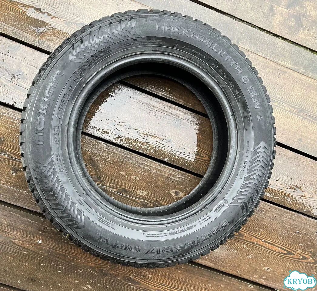 Nokian Tyres Hakkapeliitta 8 SUV 225/65 R17 106T фото 1