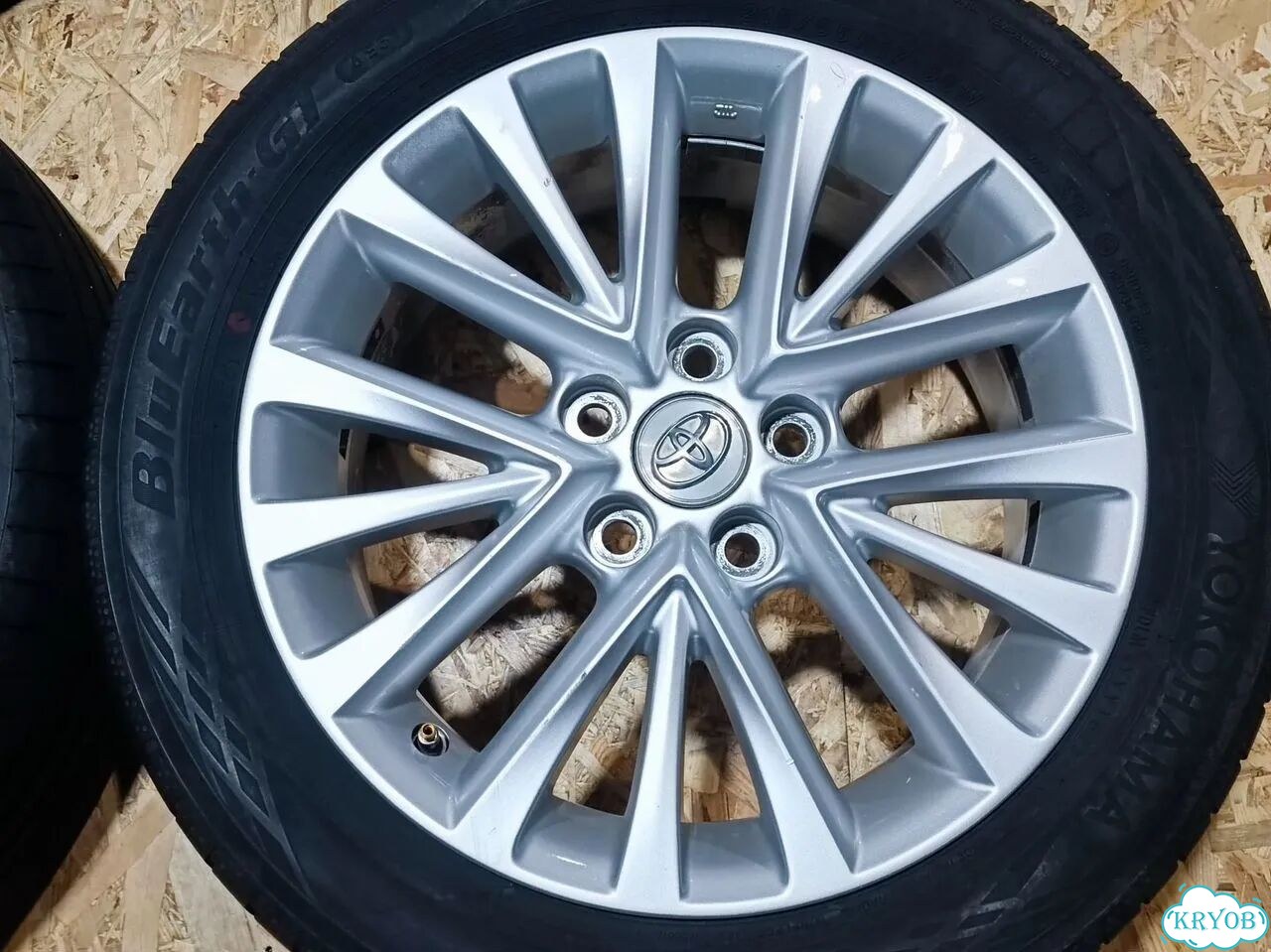 Колеса (шины+диски) Toyota 215/55 R17 5x114.3 фото 2