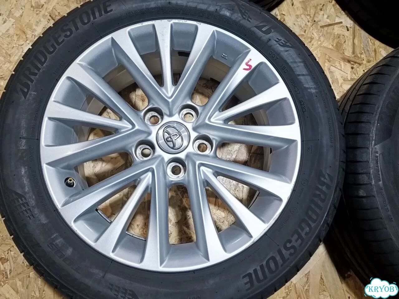 Колеса (шины+диски) Toyota 215/55 R17 5x114.3 фото 3