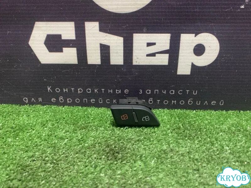 Кнопка центрального замка передняя левая Audi A8 фото 1