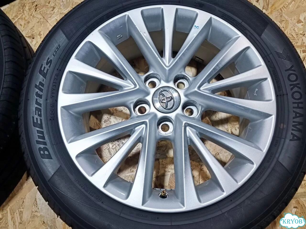 Колеса (шины+диски) Toyota 215/55 R17 5x114.3 фото 2