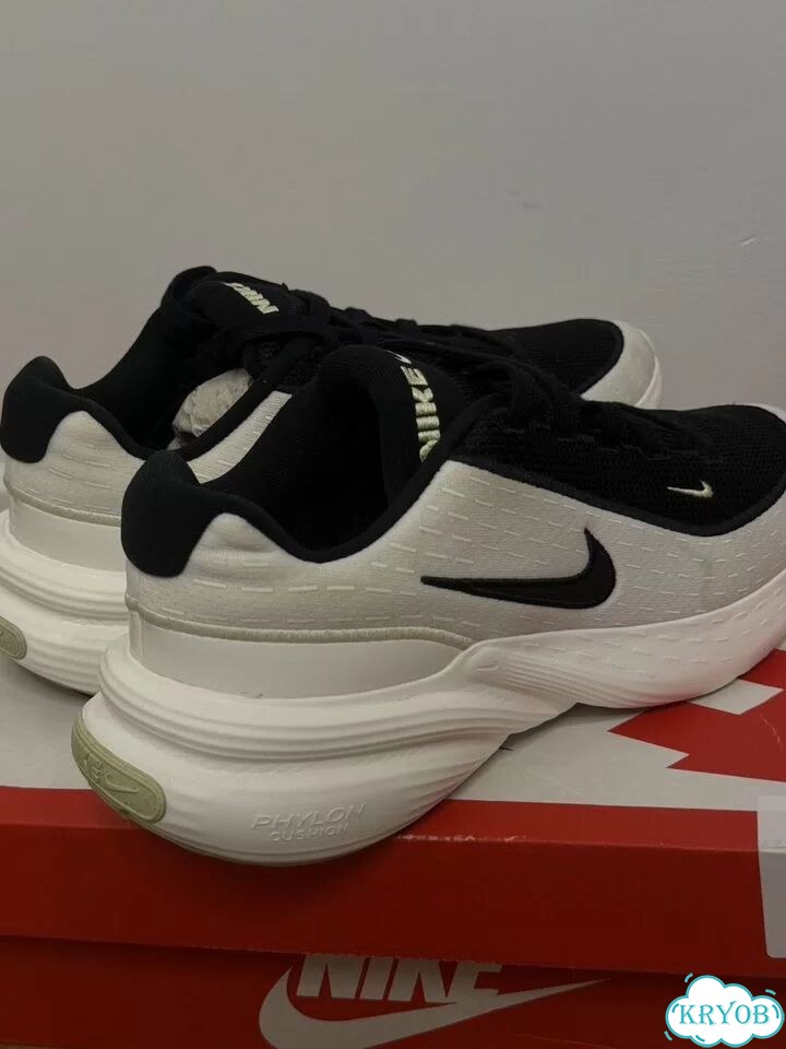 Кроссовки nike Uplift SC фото 4