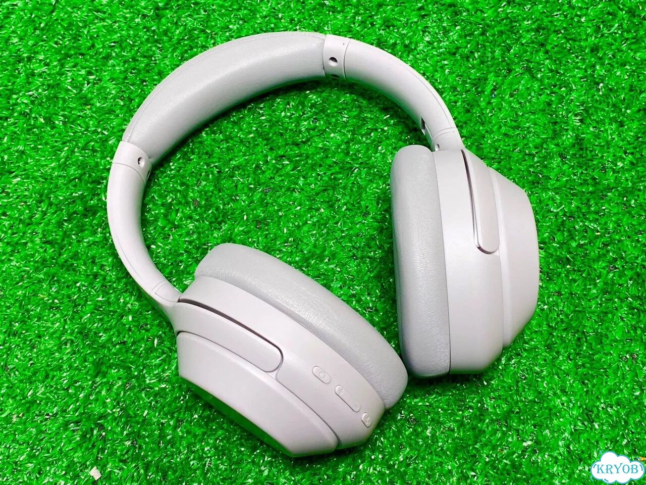 Наушники Sony WH-1000XM4 фото 3