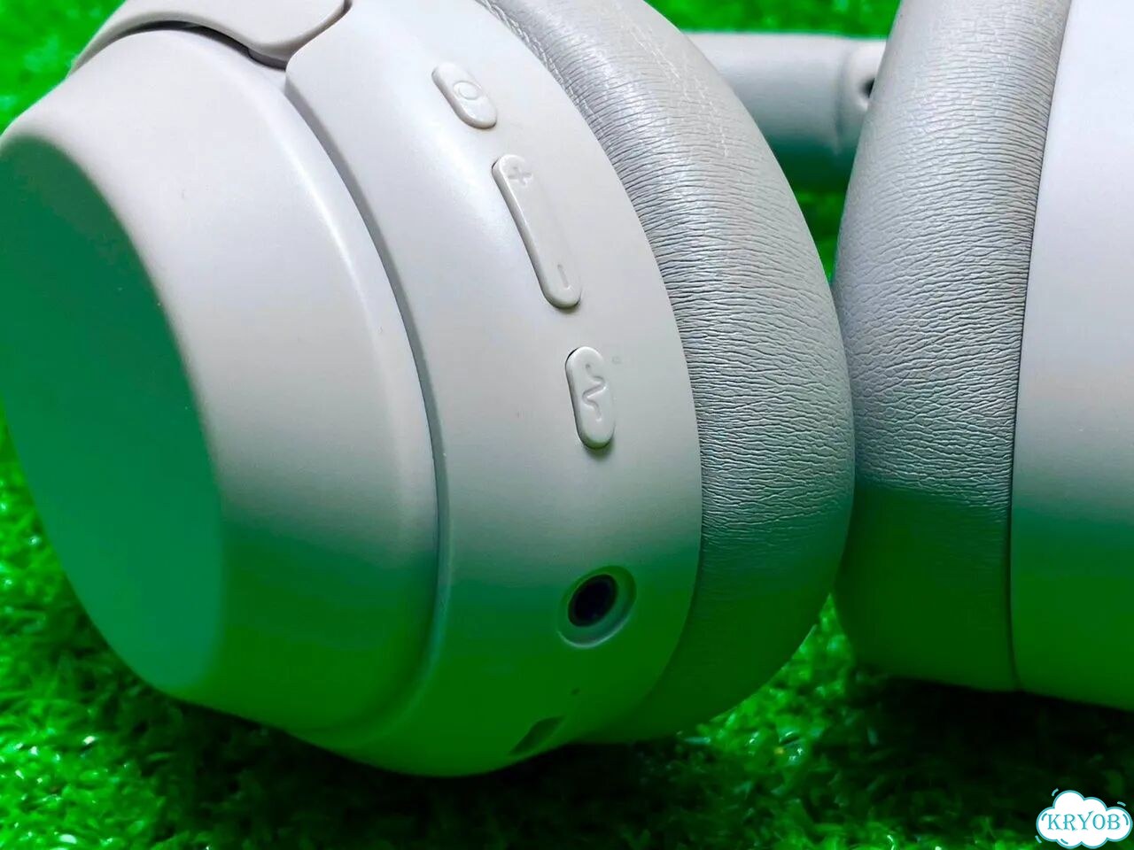 Наушники Sony WH-1000XM4 фото 6