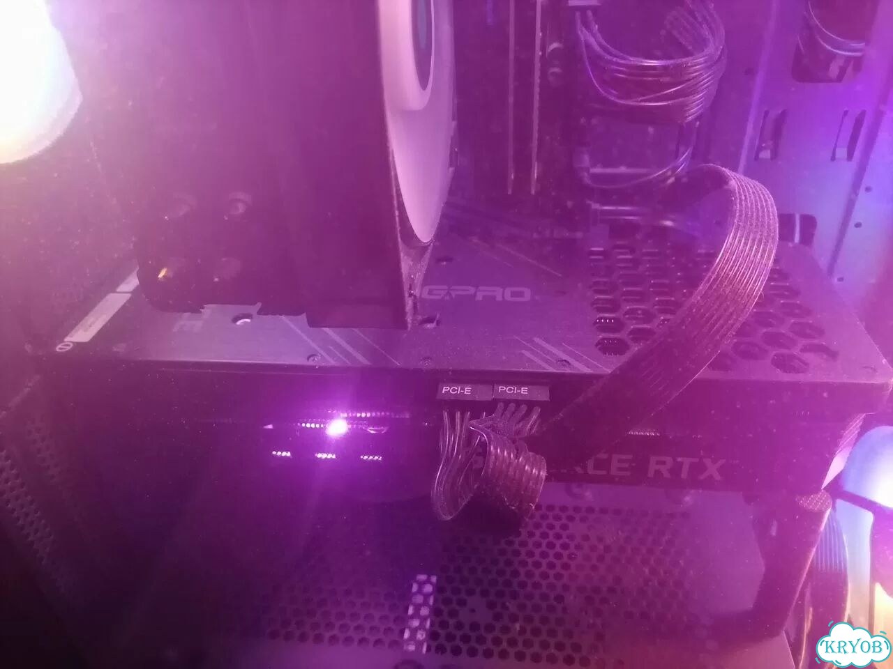 Видеокарта RTX 3070 Ti GamingPro фото 3