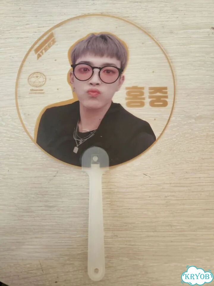 Прозрачный веер пикет ateez Hongjoong (Хонджун) фото 1