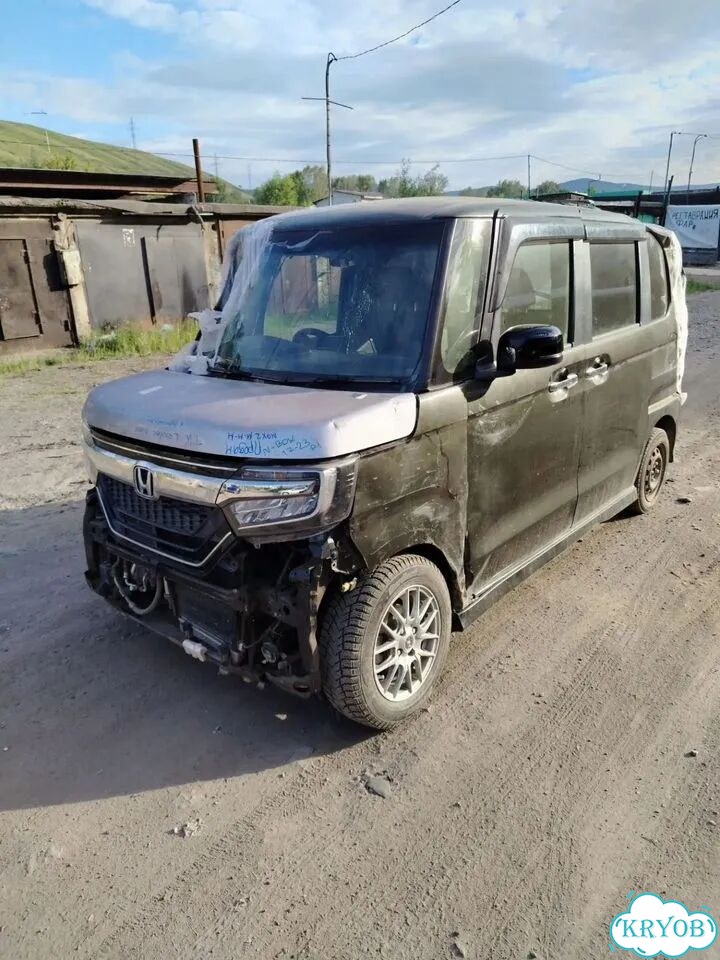 Honda N-BOX 0.7 CVT, 2019, битый, 30 000 км фото 1