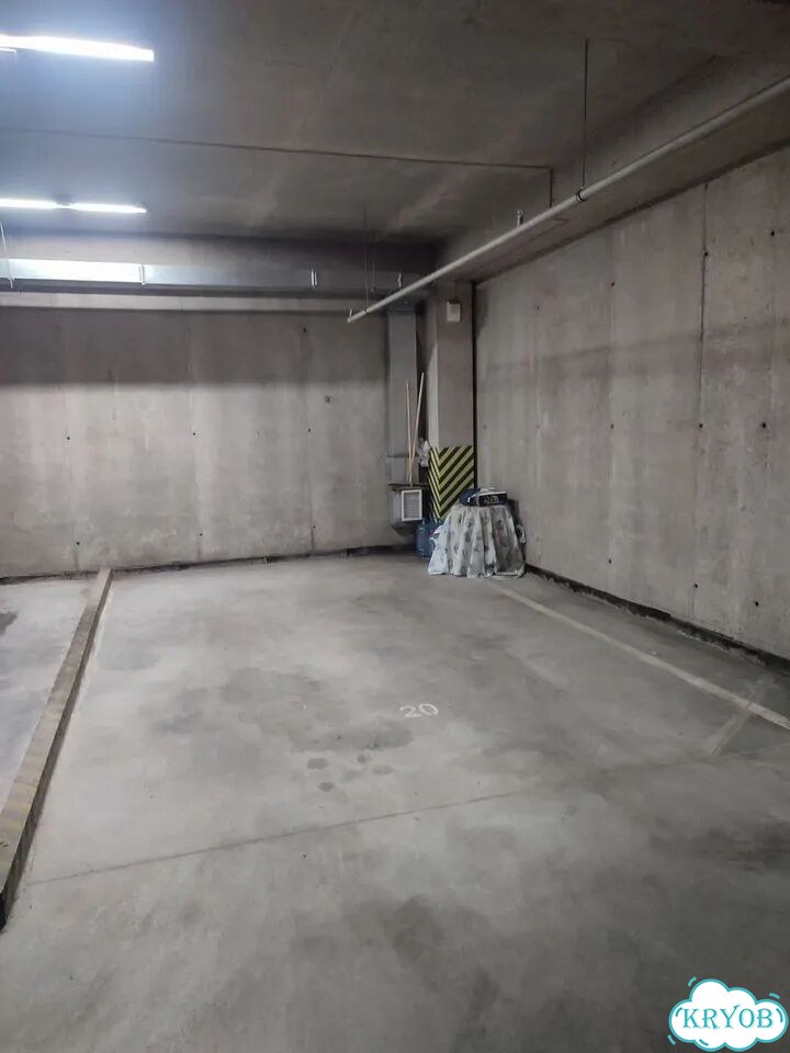 Машиноместо, 20 м² фото 1