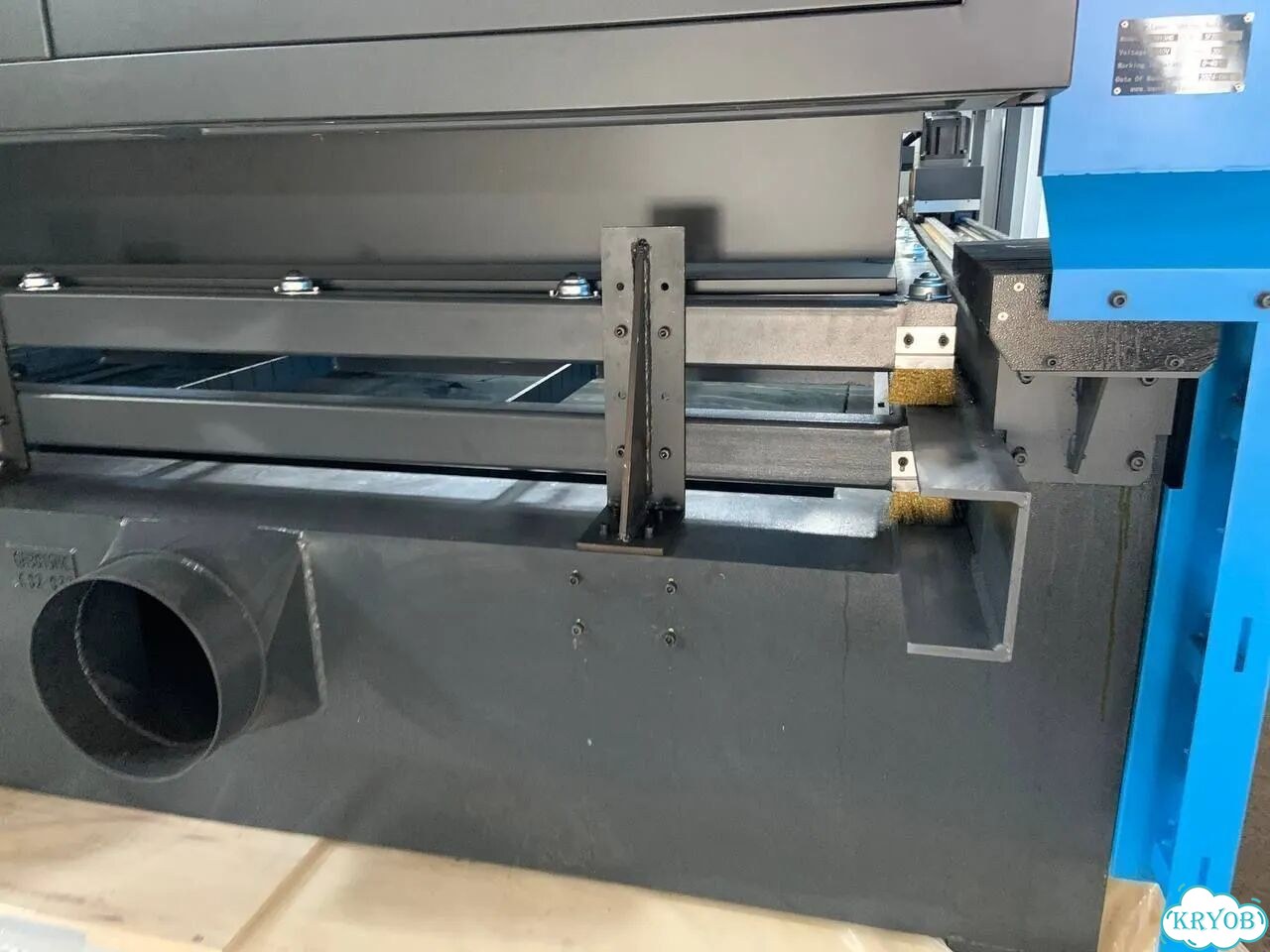 Установка лазерной резки senfeng SF3015HC 3000W фото 2