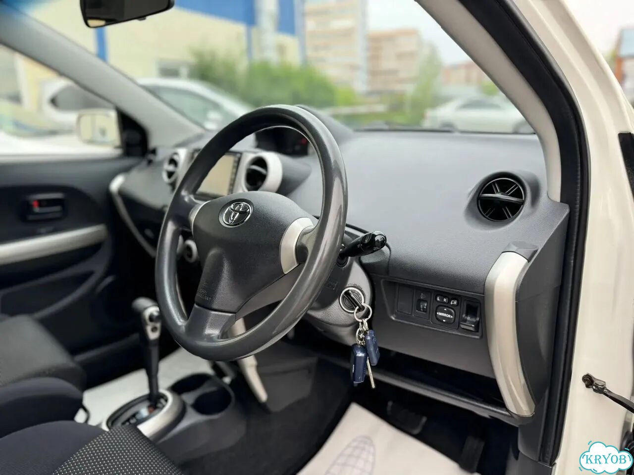 Toyota Ist 1.3 AT, 2004, 175 100 км фото 22