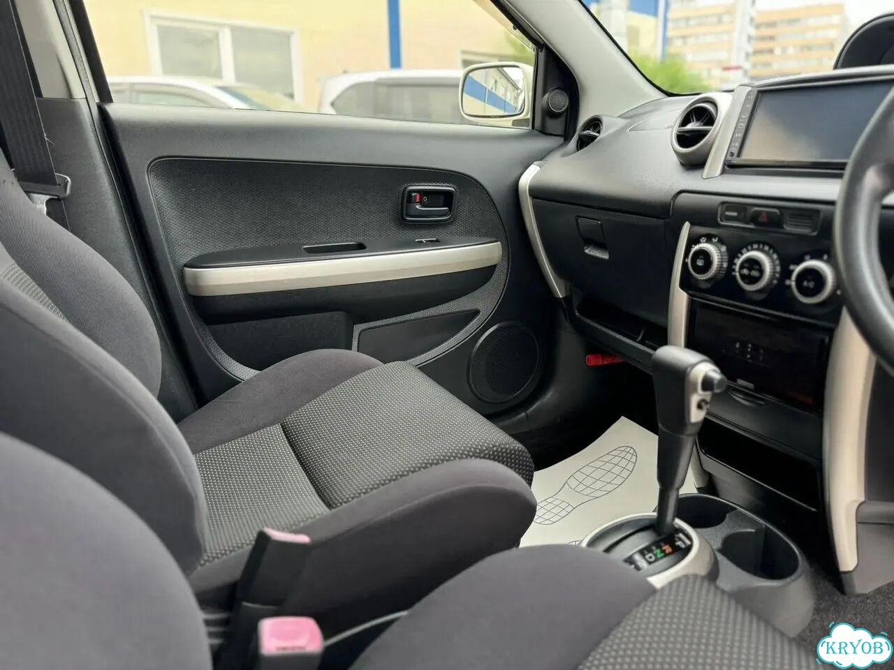 Toyota Ist 1.3 AT, 2004, 175 100 км фото 23