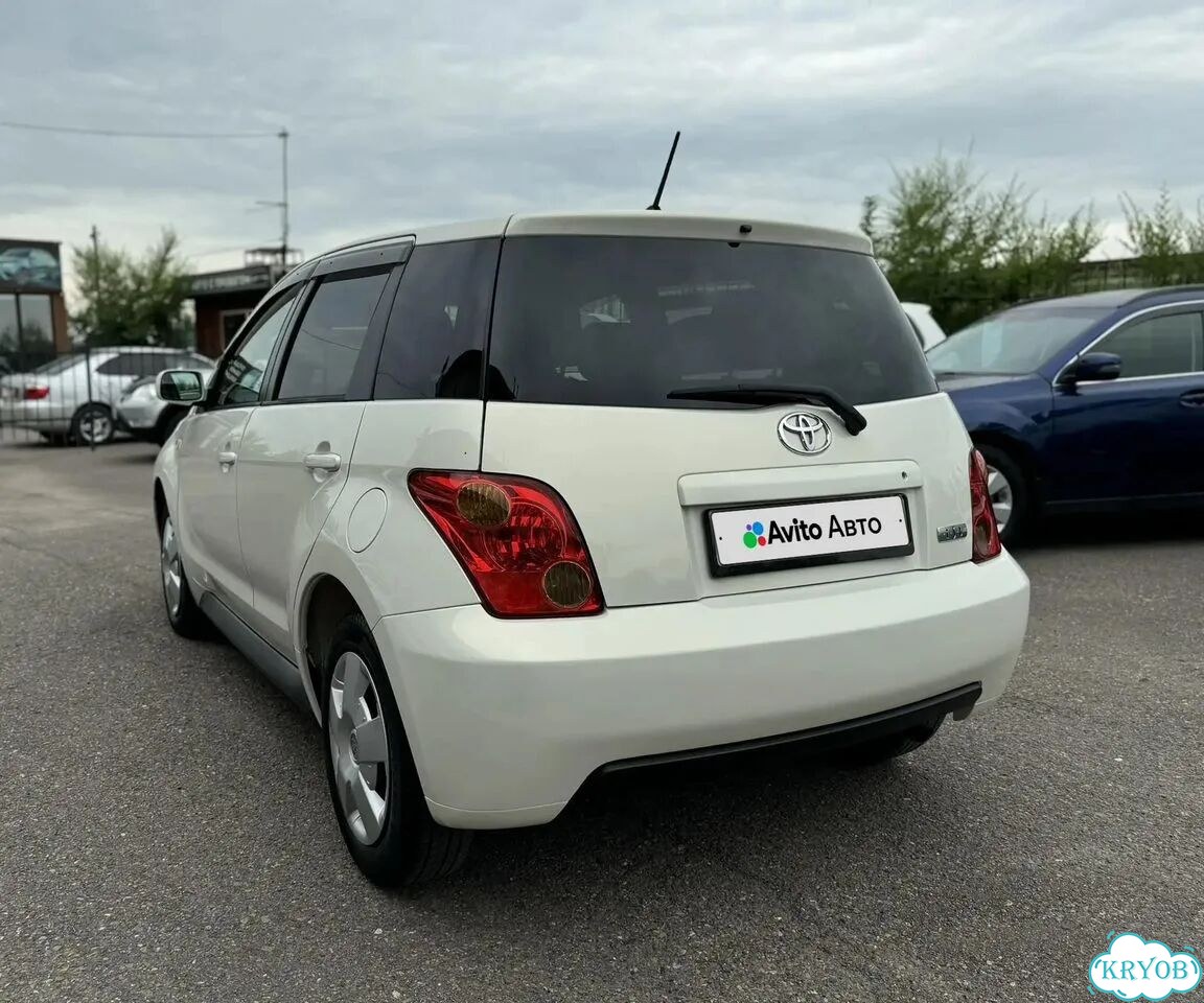 Toyota Ist 1.3 AT, 2004, 175 100 км фото 4