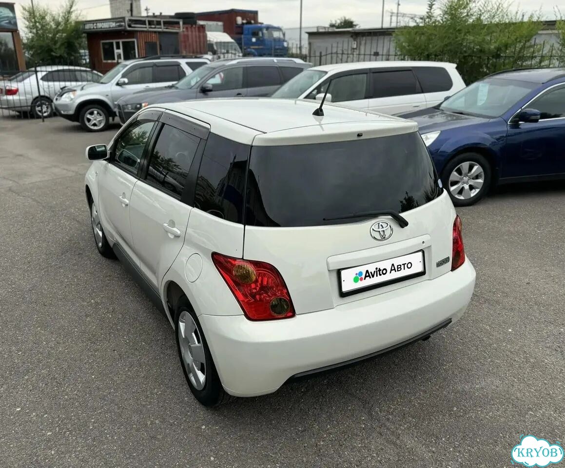 Toyota Ist 1.3 AT, 2004, 175 100 км фото 5