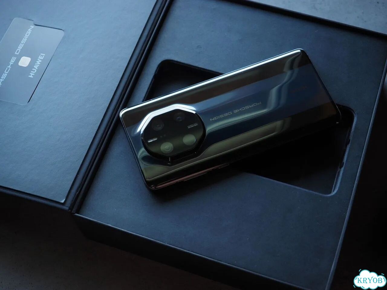 HUAWEI Mate 50 RS Porsche Design, 12/512 ГБ, 2 SIM фото 1