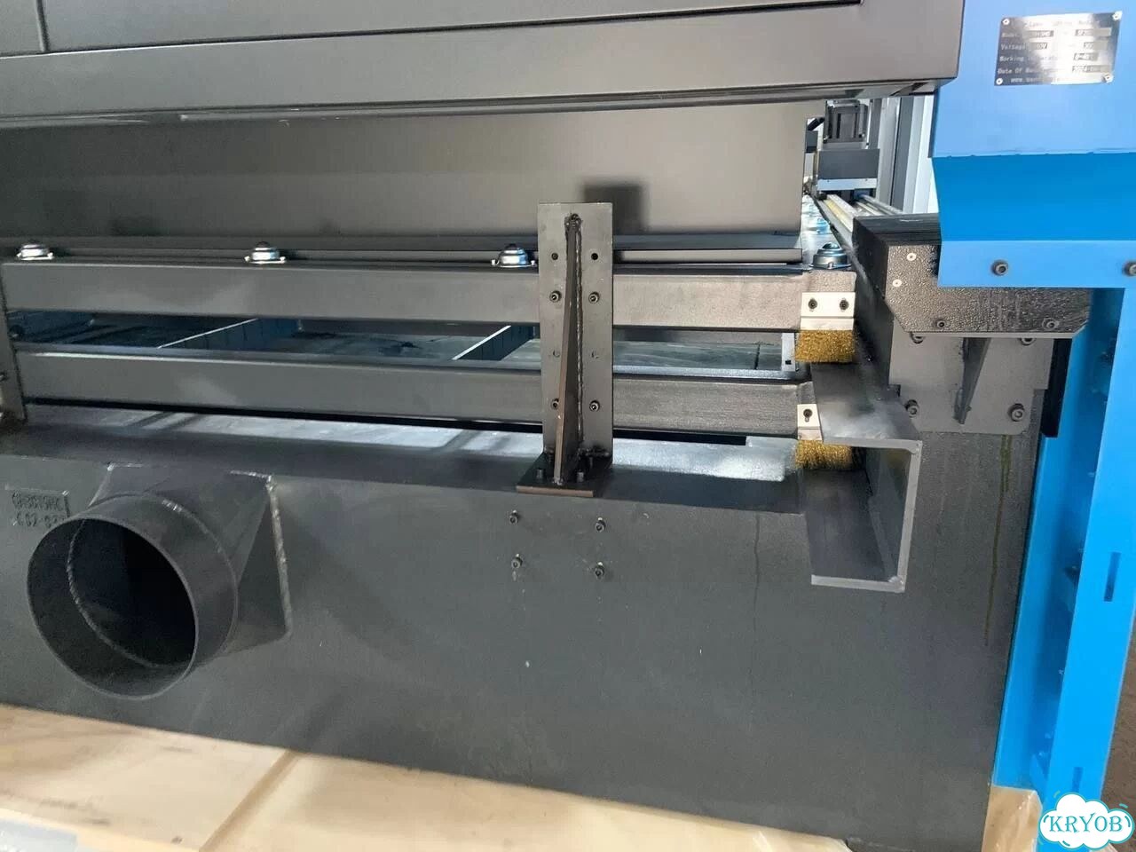 Установка лазерной резки senfeng SF3015HC 6000W фото 2