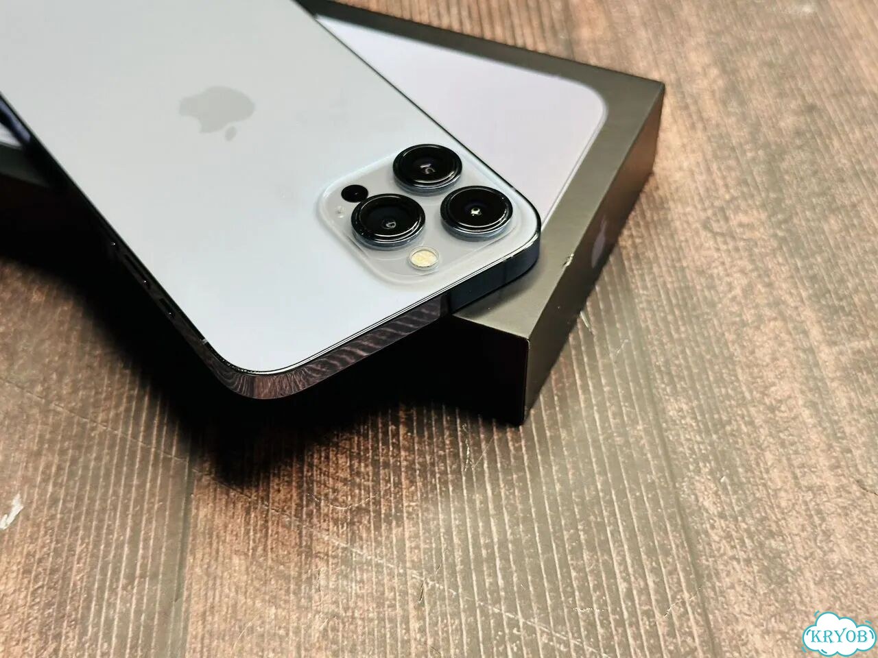 iPhone 13 Pro Max, 256 ГБ, SIM + eSIM фото 2