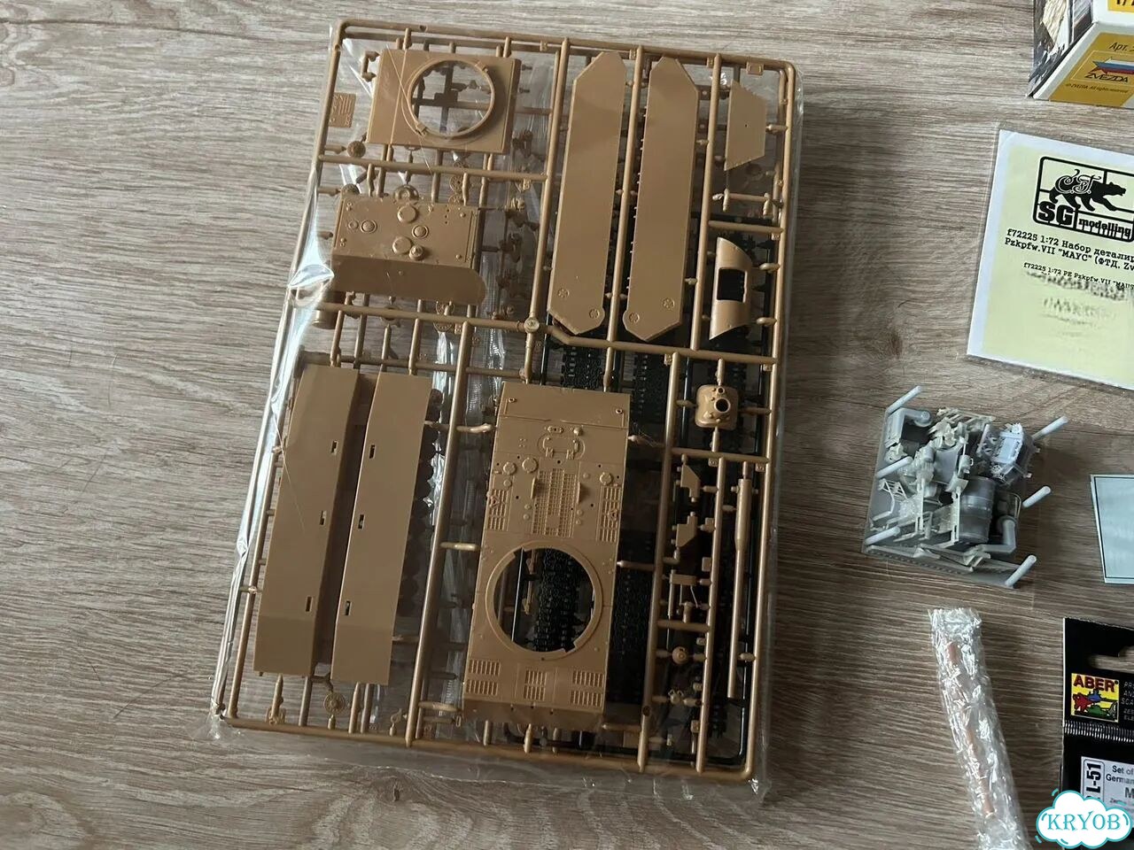 1/72 Модель сверхтяжелого танка Maus с допами фото 3