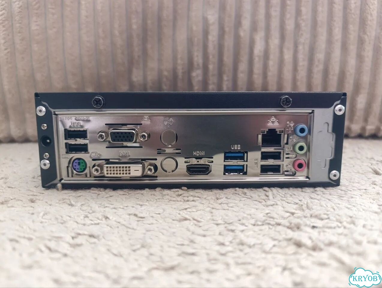 Системный блок мини i3 8100t+8гб+128гб фото 2