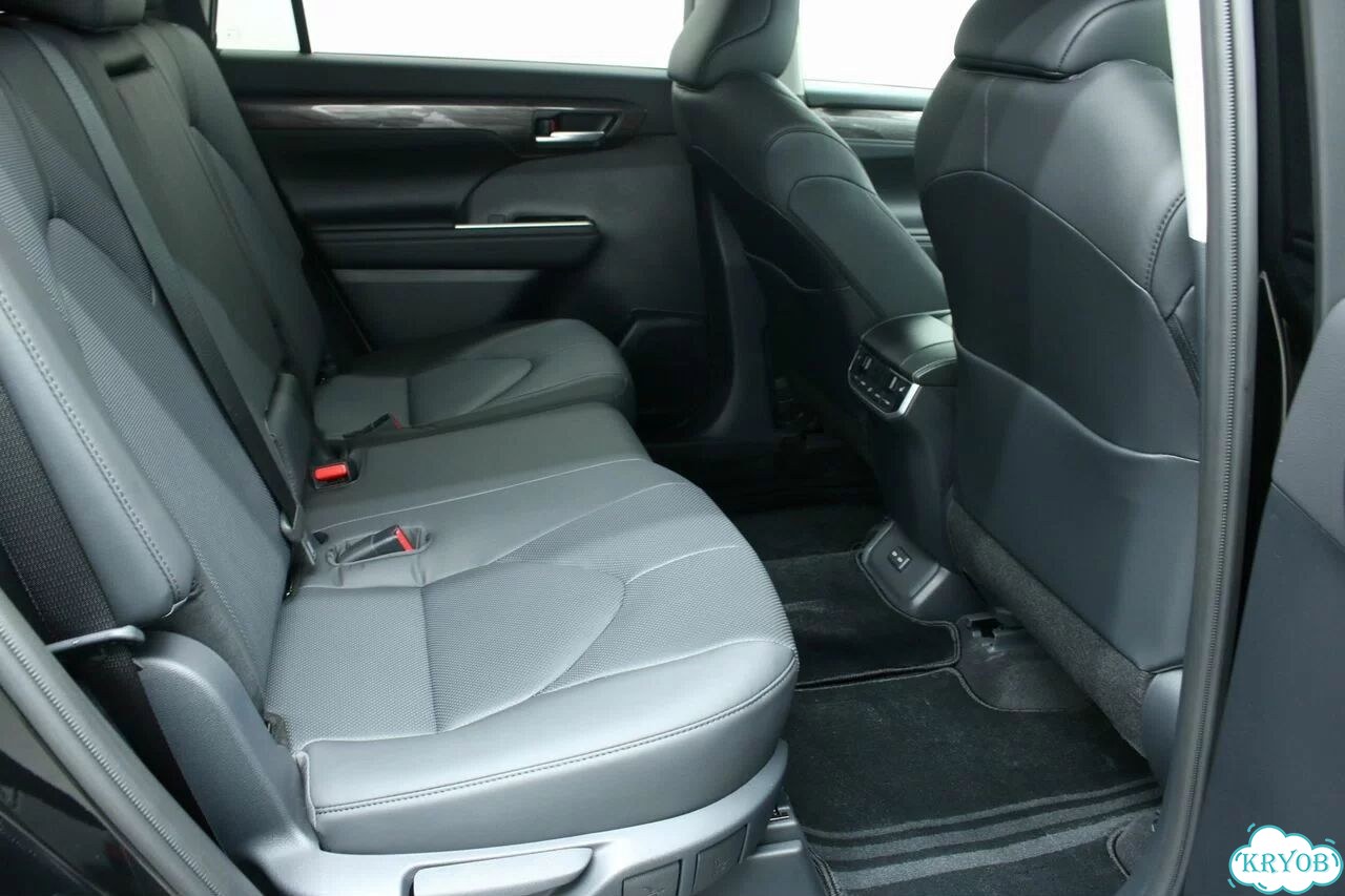 Toyota Highlander 2.0 AT, 2025, 36 км фото 5