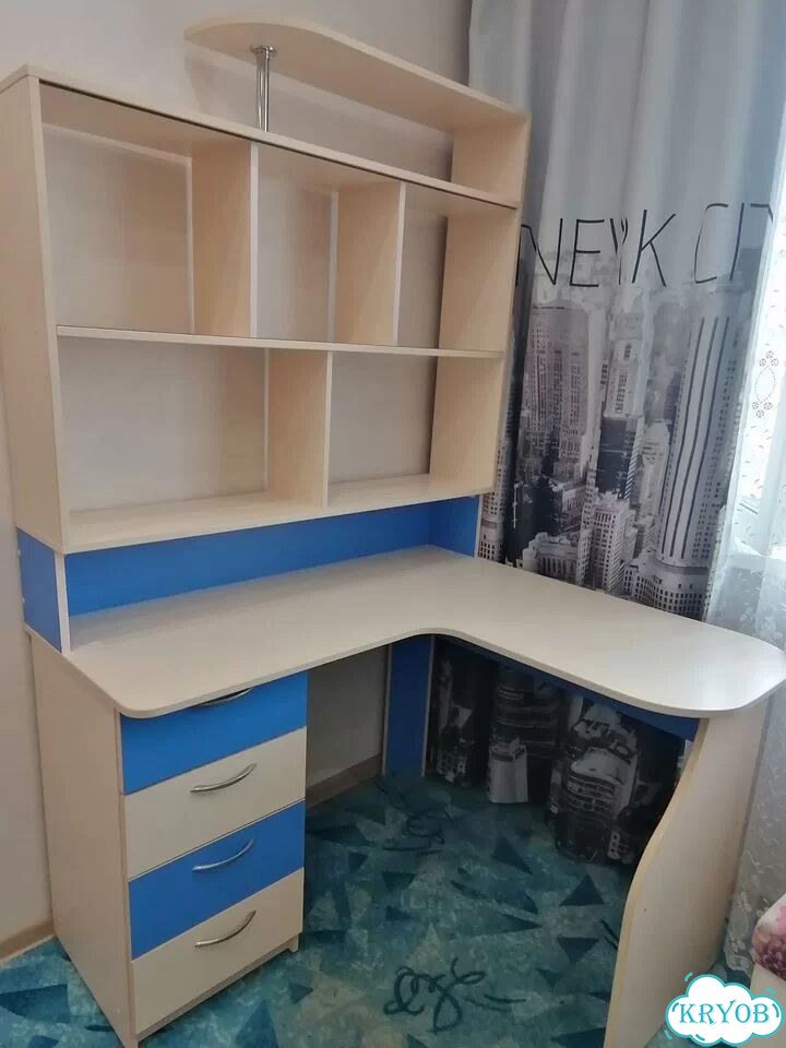 Продам письменный стол фото 2