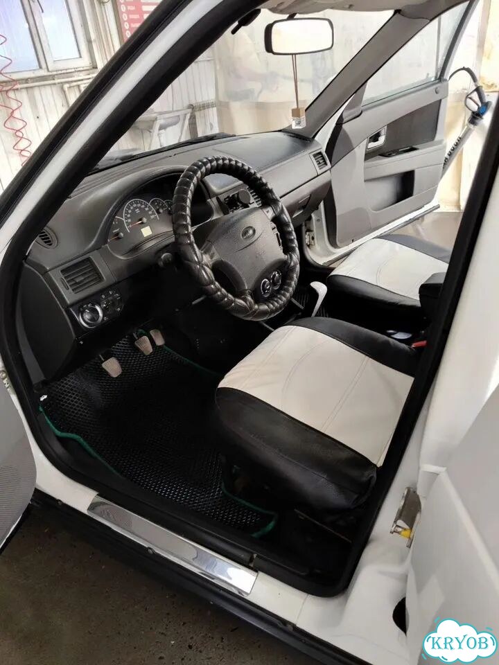 ВАЗ (LADA) Priora 1.6 MT, 2011, 131 532 км фото 14