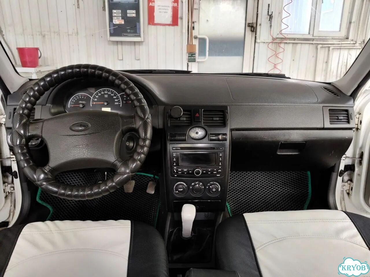 ВАЗ (LADA) Priora 1.6 MT, 2011, 131 532 км фото 15