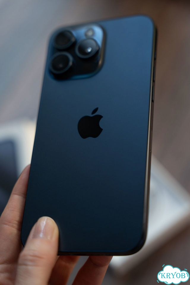 iPhone 15 Pro Max, 256 ГБ, SIM + eSIM фото 3