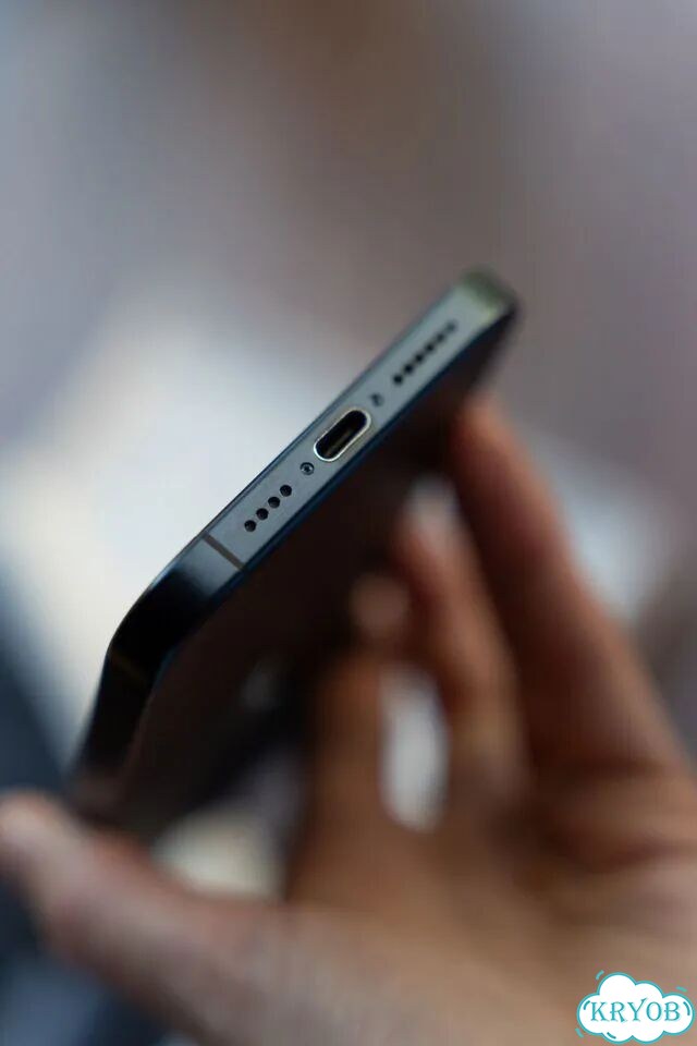 iPhone 15 Pro Max, 256 ГБ, SIM + eSIM фото 6