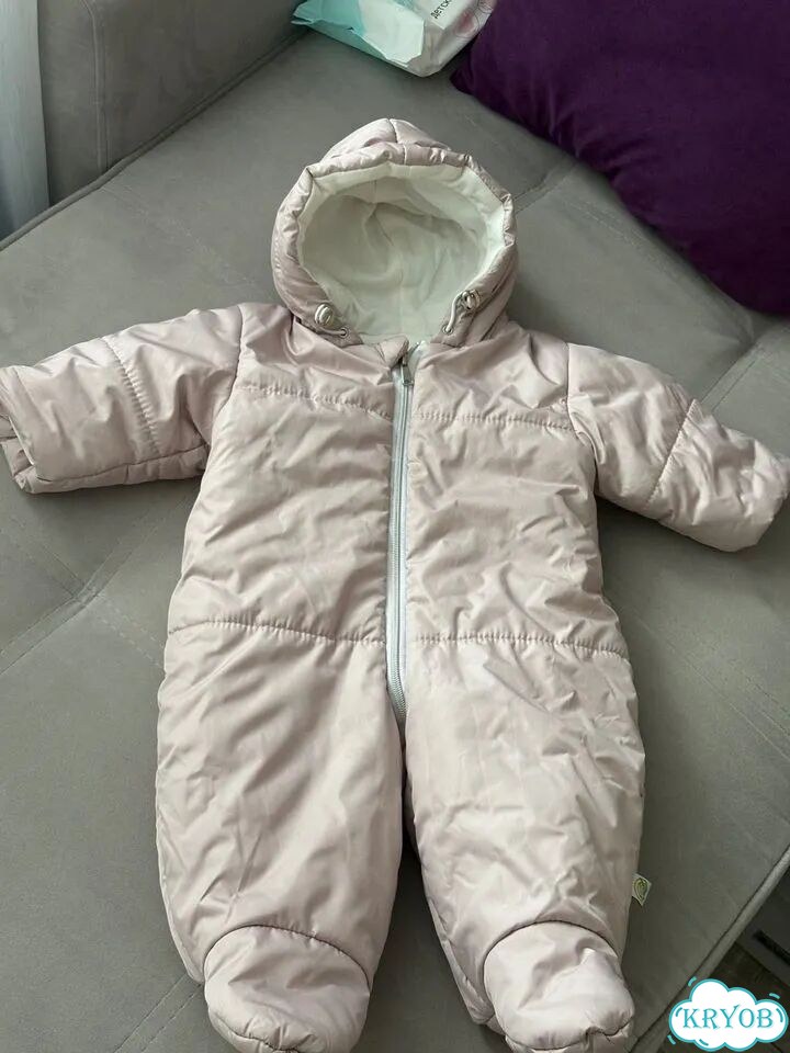 Продам комбинезон для малышей фото 1