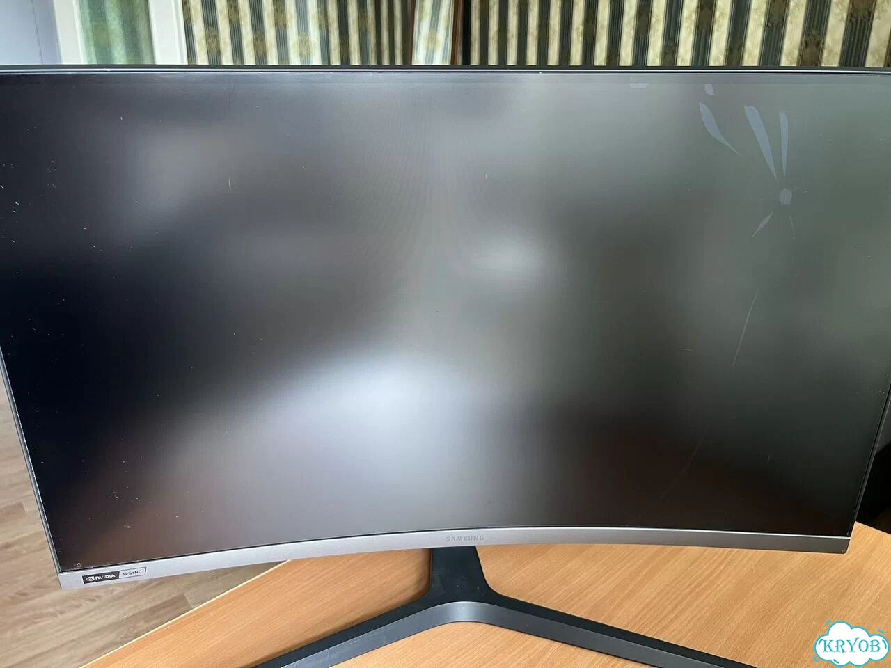 Монитор Samsung C27RG50FQI 240 Гц Разбитый фото 1