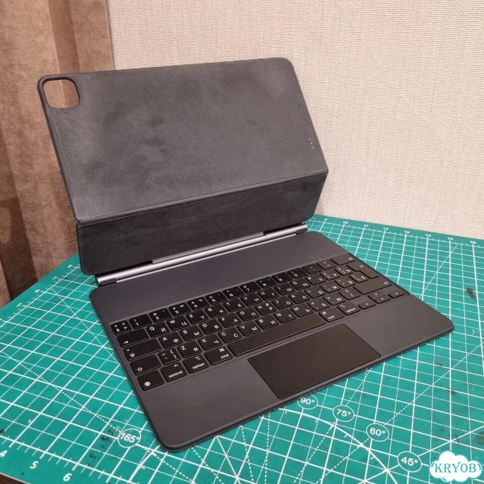 Apple magic keyboard 12.9 фото 1