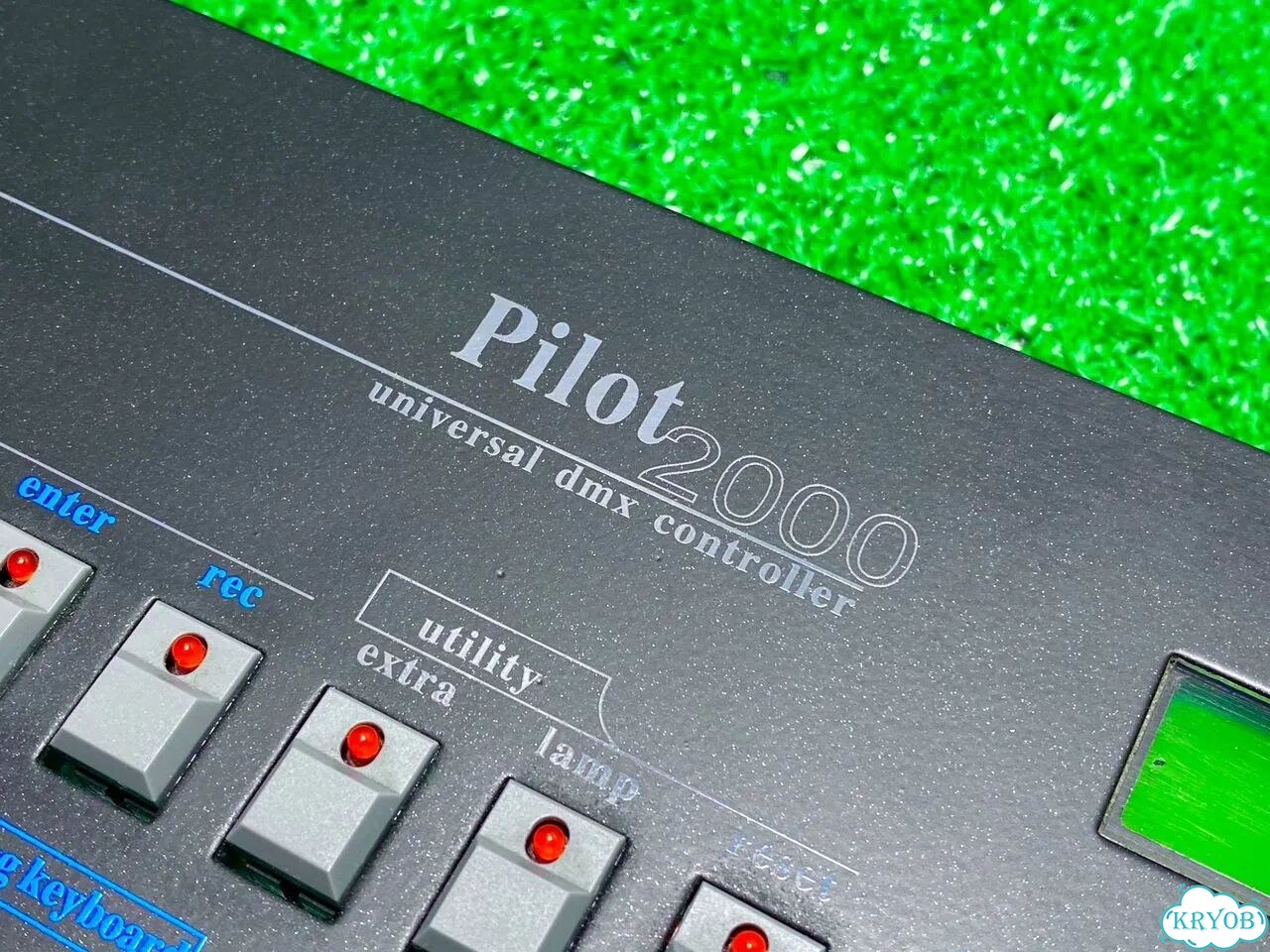 Световой пульт DMX Pilot 2000 фото 2