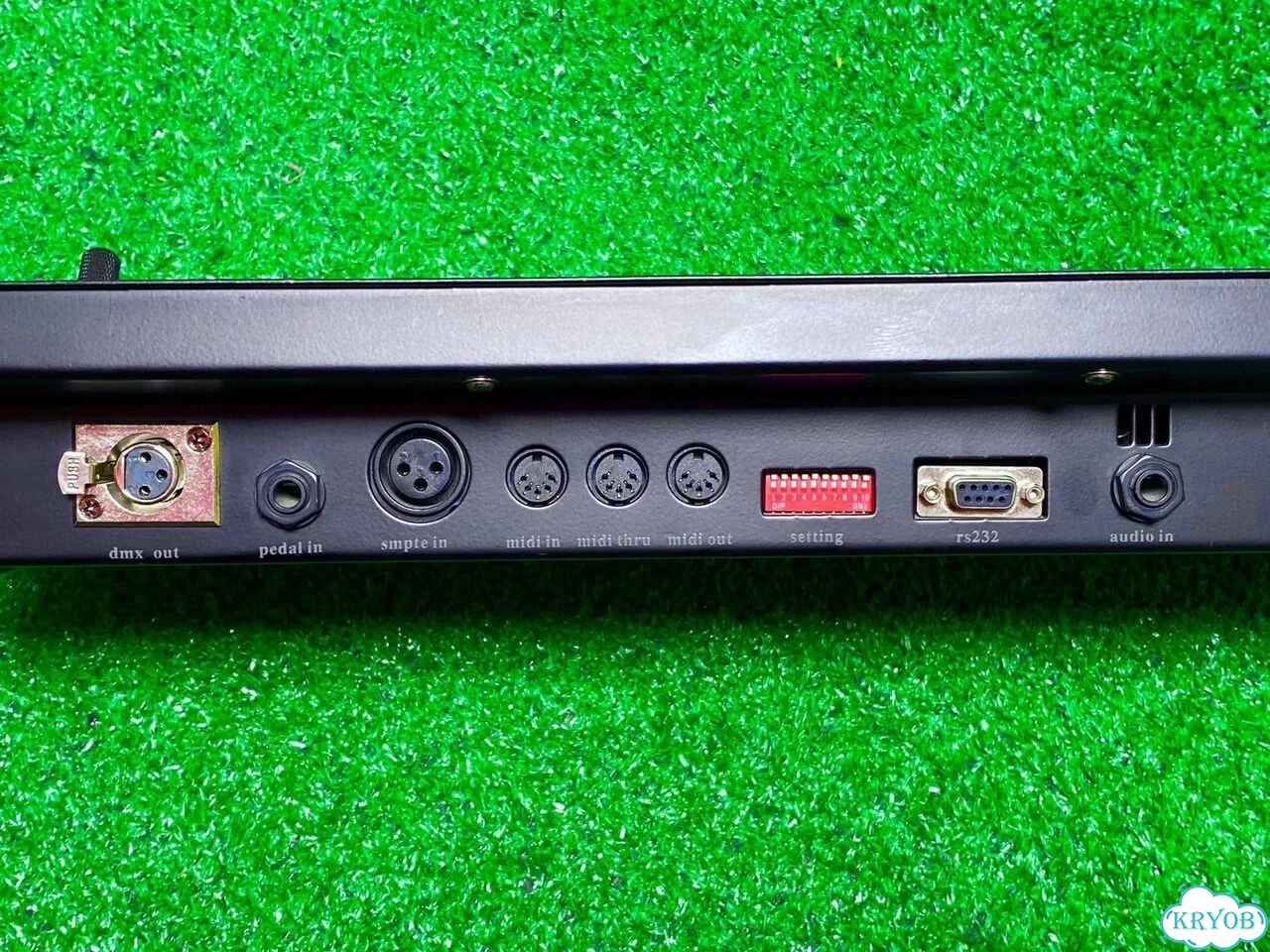 Световой пульт DMX Pilot 2000 фото 6