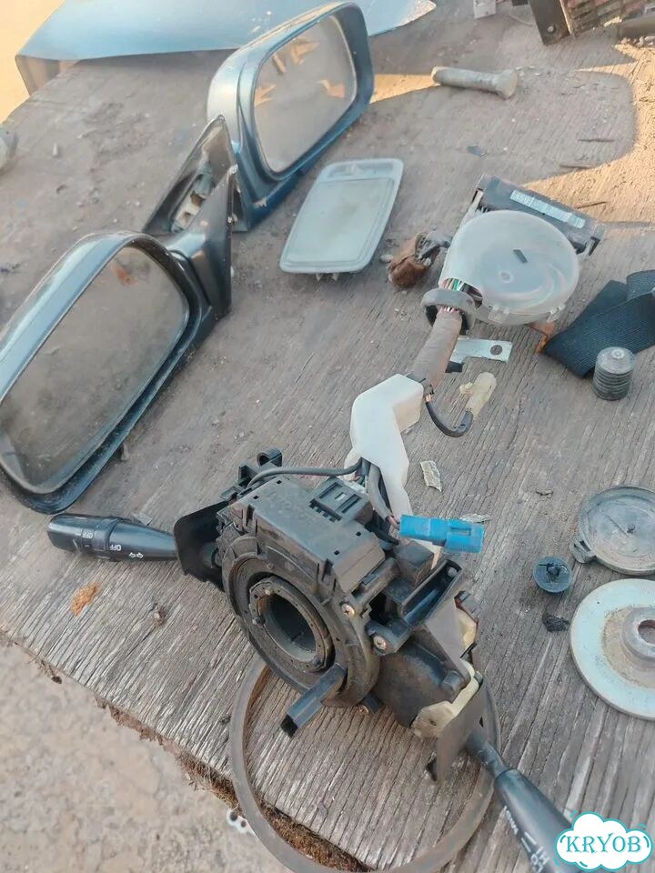 Крышка багажника toyota vista sv30 фото 6