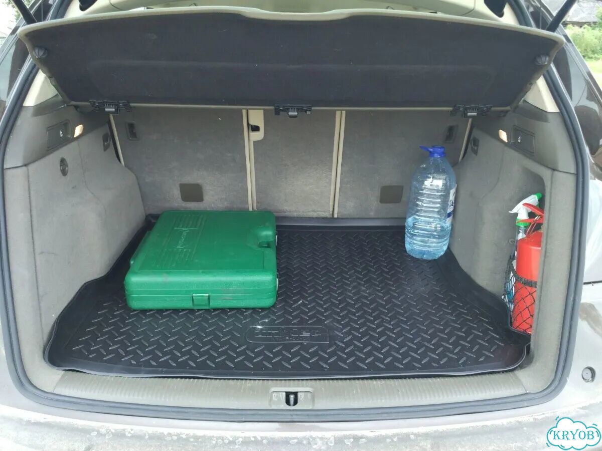 Коврик в багажник Audi Q5 (8RB ) 2008-2016 года фото 3