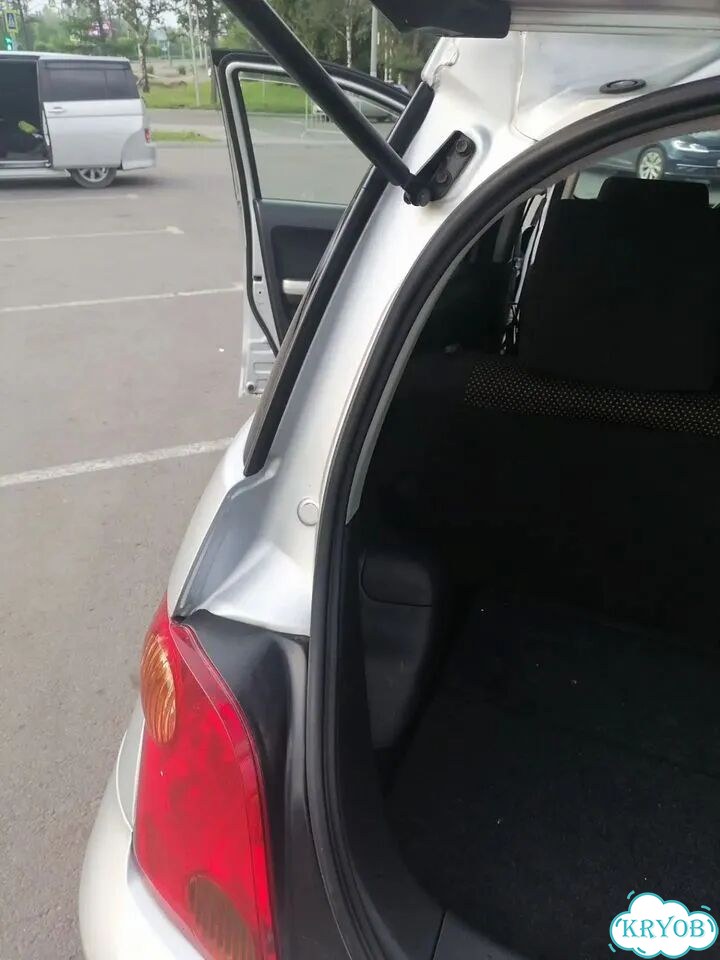 Toyota Ist 1.5 AT, 2002, 295 000 км фото 11
