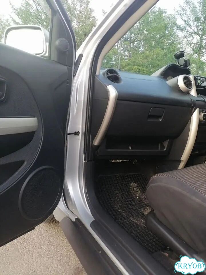 Toyota Ist 1.5 AT, 2002, 295 000 км фото 16