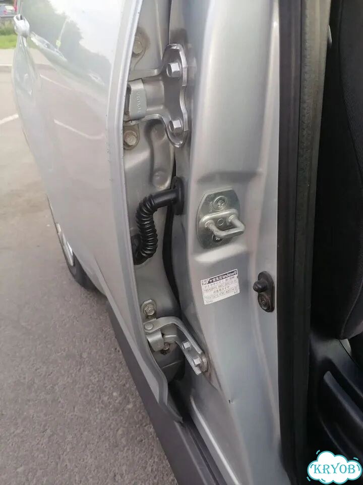 Toyota Ist 1.5 AT, 2002, 295 000 км фото 9