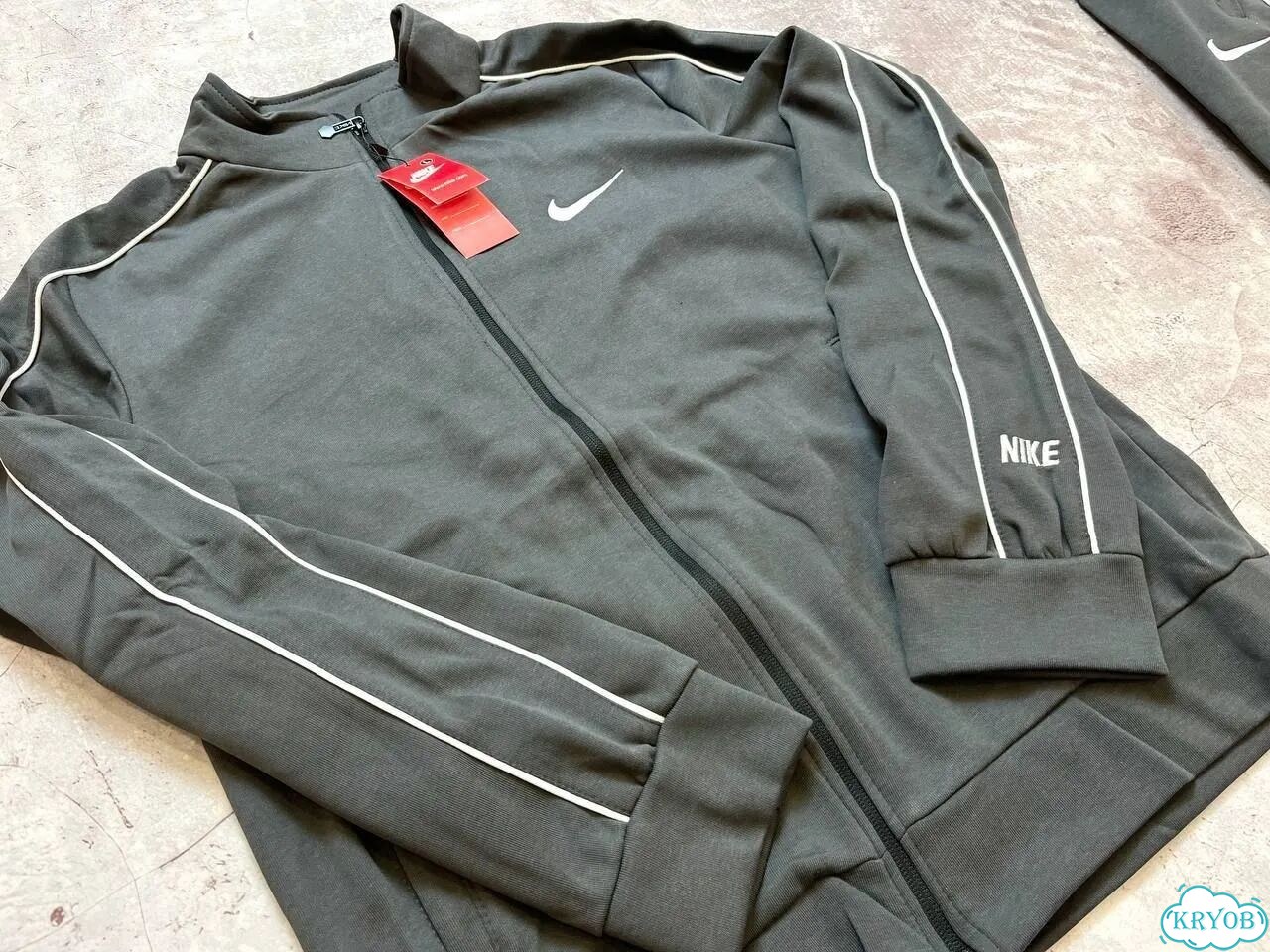Спортивные костюмы Nike фото 2