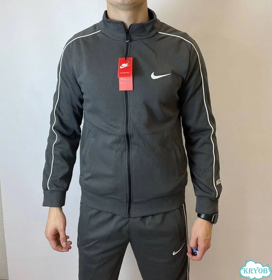Спортивные костюмы Nike фото 5