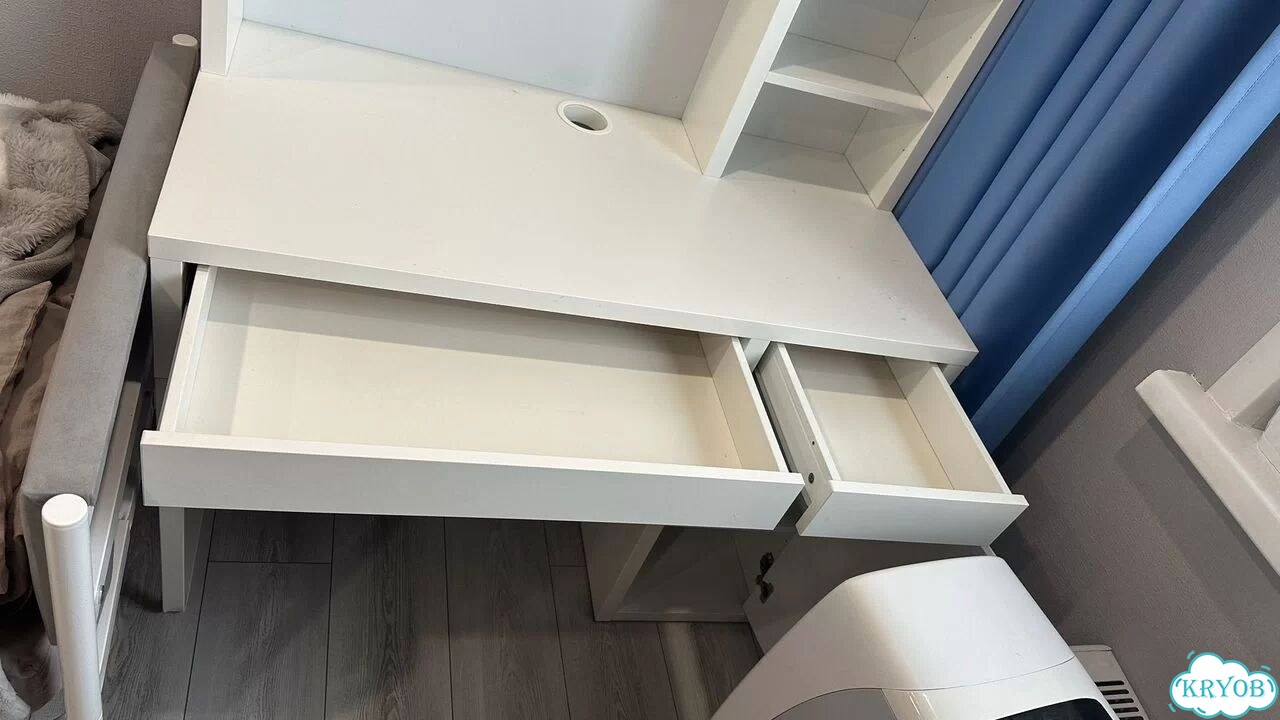 Письменный стол IKEA micke фото 3