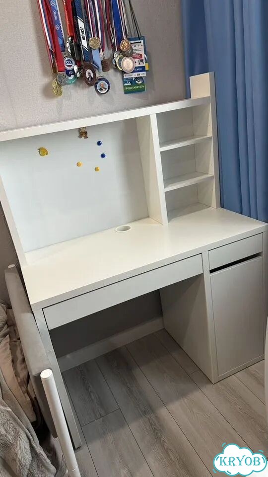 Письменный стол IKEA micke фото 6