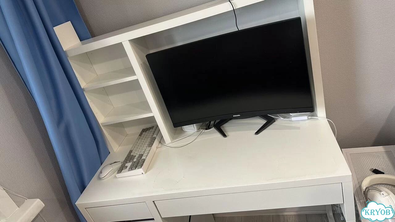 Письменный стол IKEA micke фото 8
