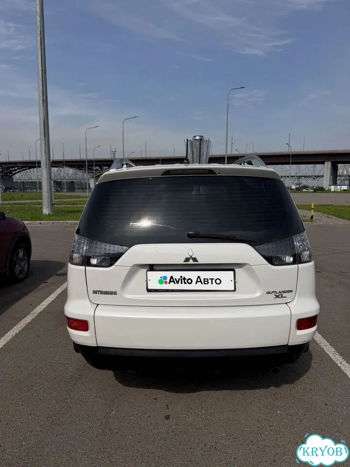 Mitsubishi Outlander 2.0 CVT, 2010, битый, 225 710 км фото 5