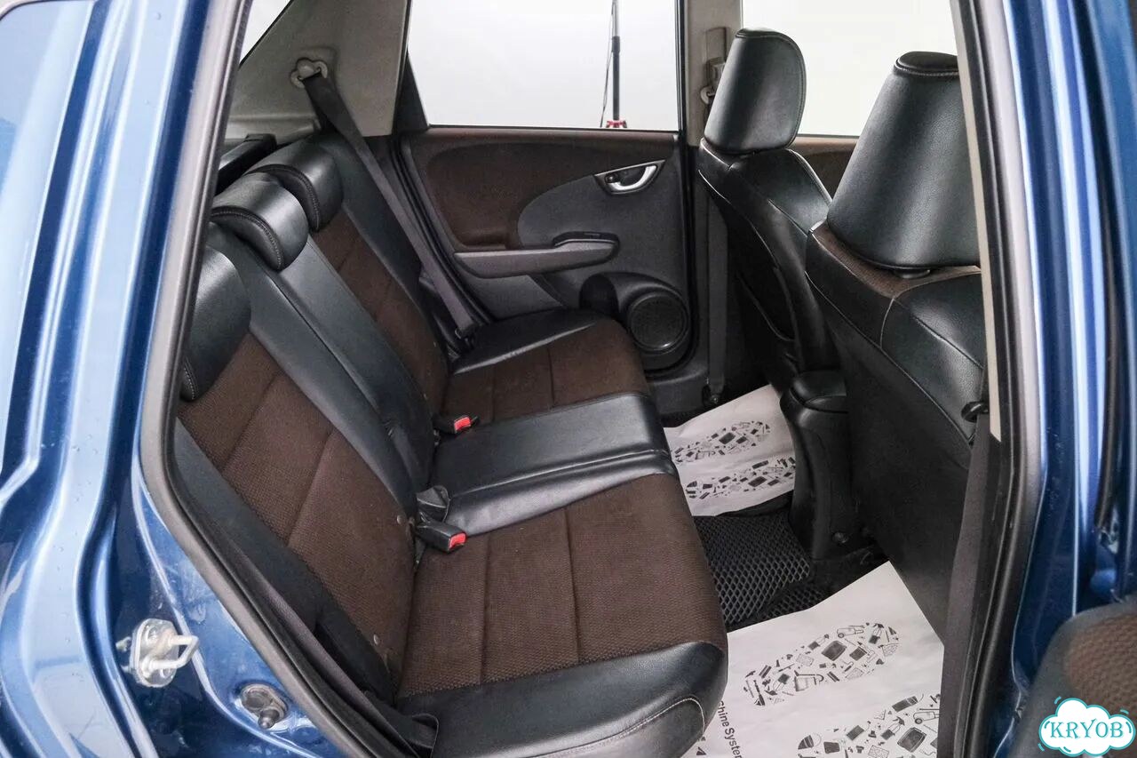 Honda Fit Shuttle 1.5 CVT, 2012, 183 300 км фото 19